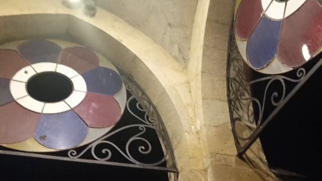 Вечер у "Зеркального пруда" #Кисловодск В вечернее время беседка смотрится ещё красивее✨