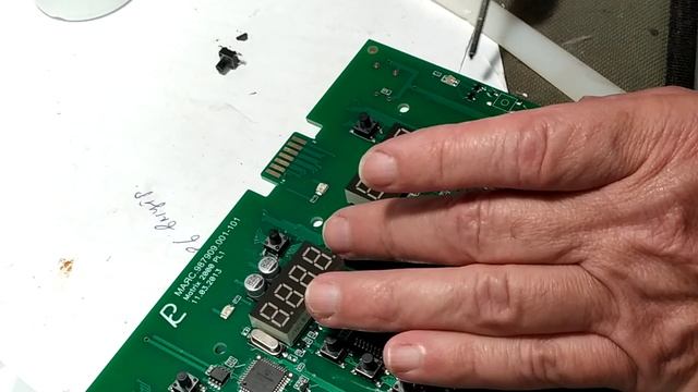 Аппарат лазерный терапевтический Матрикс 2к не включается. Ремонт аппарата.