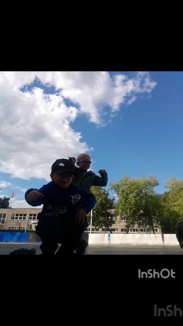 я нашёл ребят и мы стали танцевать