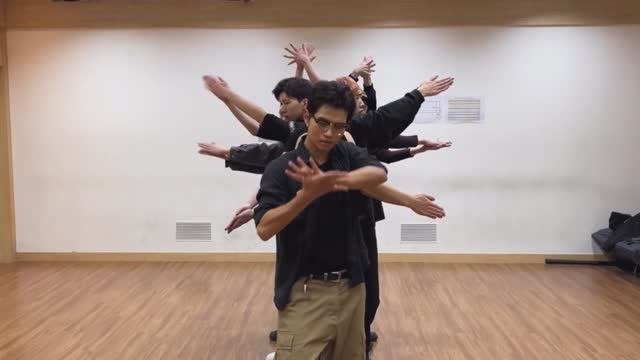 ATEEZ (Wooyoung) - Sagittarius (BBT Choreo Demo) Dance Practice MIRRORED