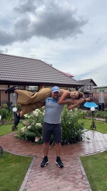 Так развлекаются многодетные родители 🤪