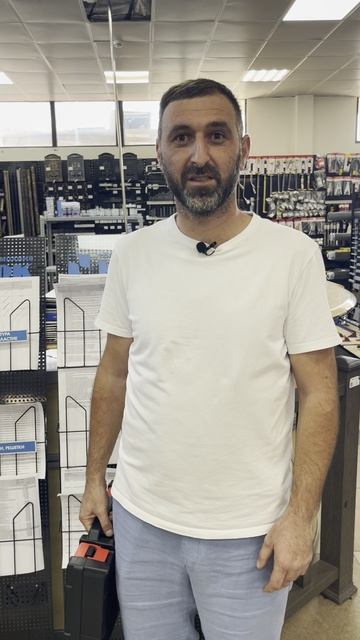 Поздравляем нашего победителя! Сегодня мы вручили новый мощный шуруповерт от магазина "Исток"