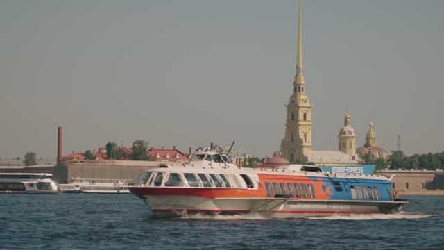 Прогулка по Санкт-Петербургу.