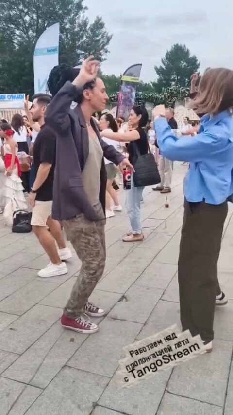 Лето подожди мы с тобой еще не закончили.
