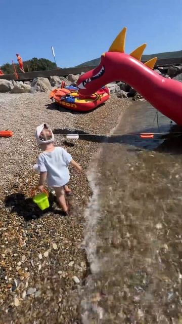 СОФИЯ ,КАБАРДИНКА ,ПЛЯЖ ЗДРАВНИЦА #shorts #sea #kids