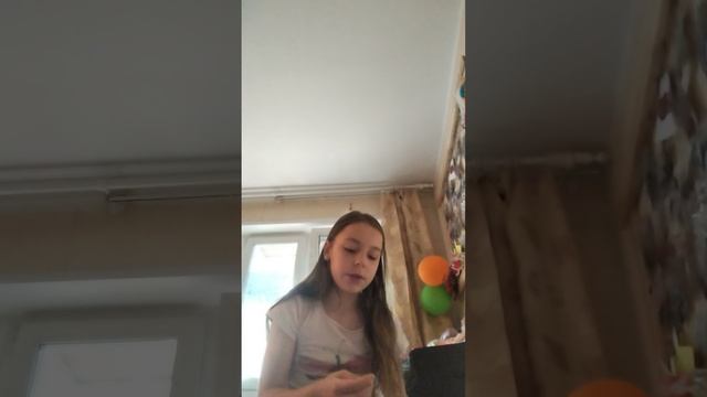 учимся делать единорожку и динозаврика из воздушного пластилина.