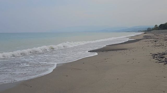 Пляж посёлка Агудзера