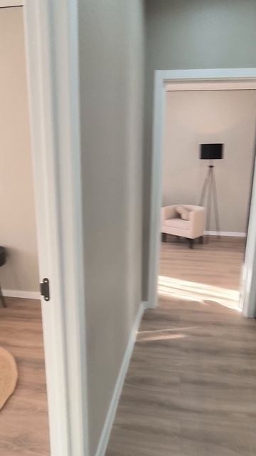 Вот такой проект завершила наша команда в двухкомнатной квартире, хотите квартиру с таким ремонтом?