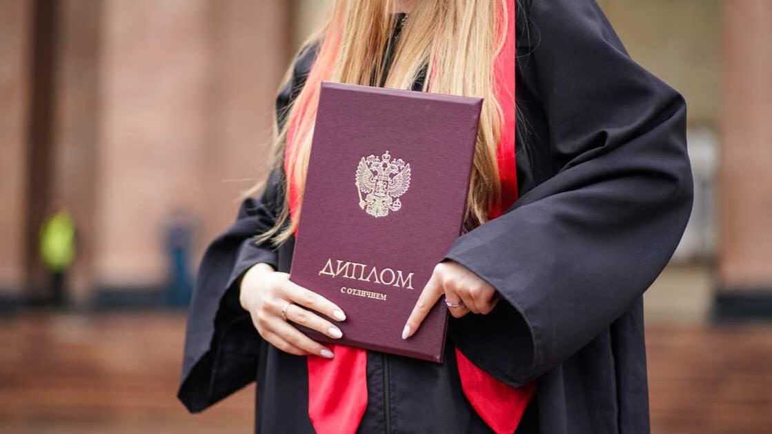 Ядовитый кошмар: как пауки-убийцы захватили курорты Казахстана