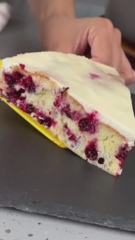 ПИРОГ за 5 минут ! Все смешал и в духовку ! Когда нет времени, пеку ПИРОГ со смородиной ! Вкуснятина