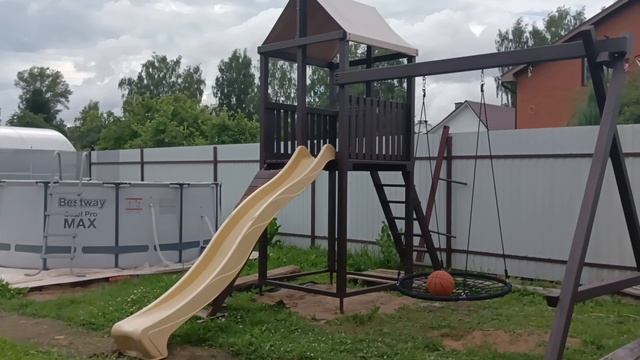 Детская игровая площадка на участке.Купили б/у, отреставрировал, доработал.