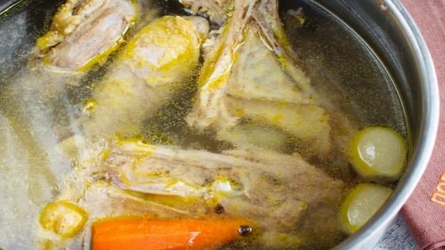 Домашний куриный бульон