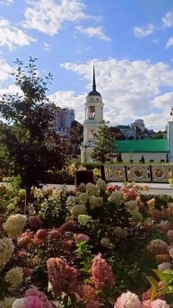 Адмиралтейская площадь: Успенский Адмиралтейский храм.