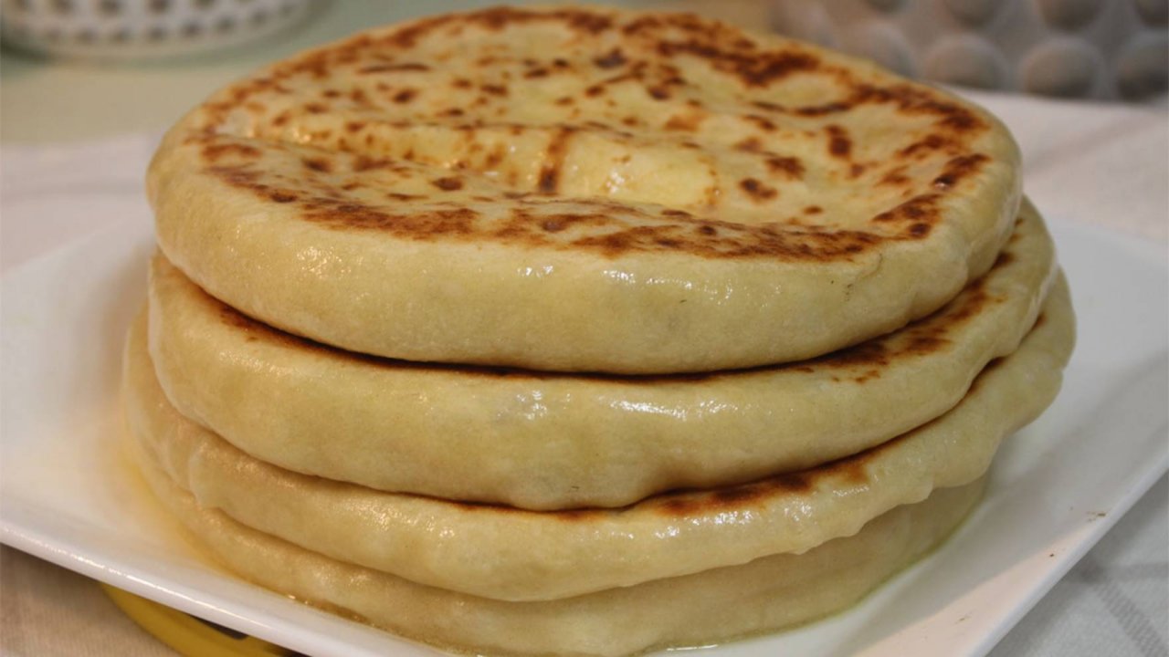 ГОТОВЛЮ ХАЧАПУРИ за 15 минут . ВКУСНЫЕ , ПЫШНЫЕ , СЫРНЫЕ , ПОКА КИПИТ ЧАЙНИК! ЛЕНИВЫЙ РЕЦЕПТ И ОЧЕНЬ