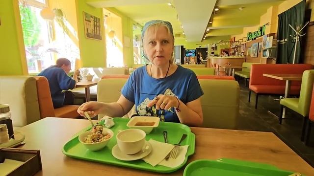 Покупаем лотерею с мужем и сестрой. Вегетарианское кафе Рада на Гороховой и Индийский магазин. СПб.