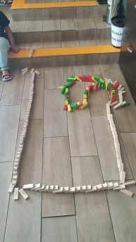 Падающие Кирпичики