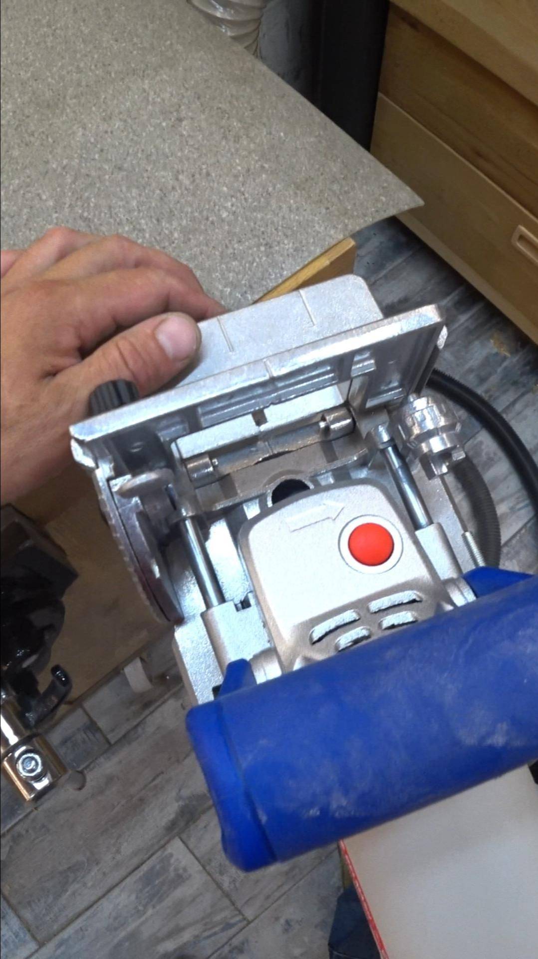 Фрезер ламельный BELMASH MRL-760 в работе