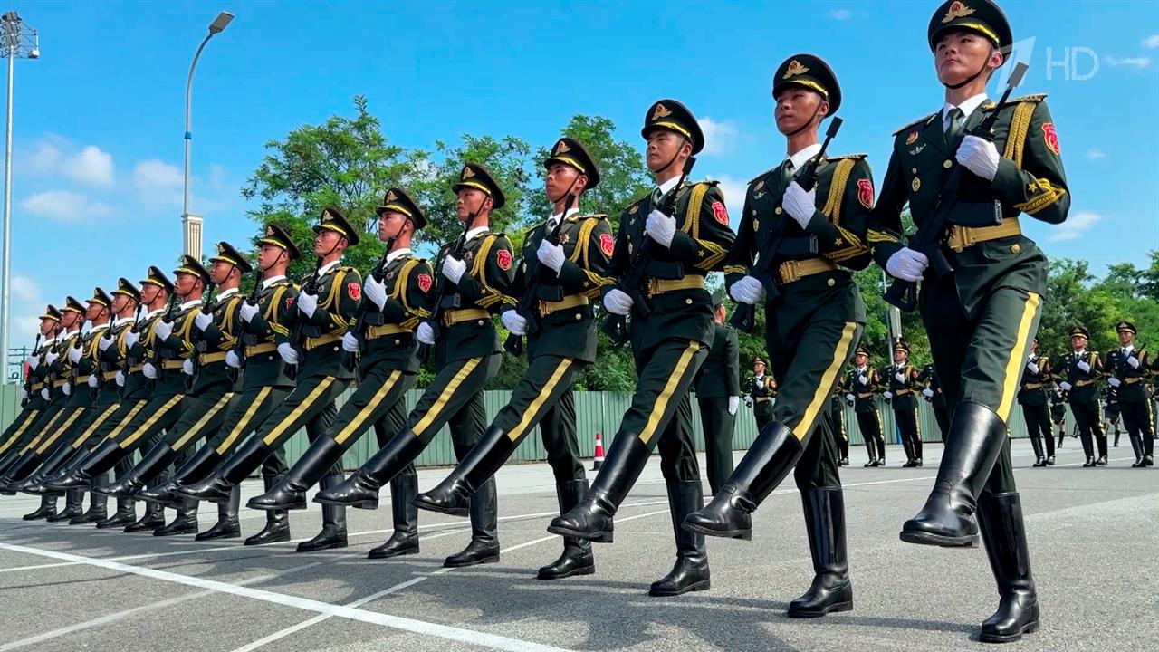 В Пекине репетируют парад в честь 80-летия победы над милитаристской Японией