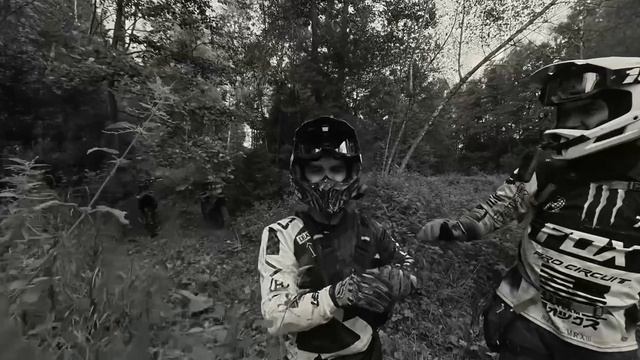 Адреналин в грязи: хард-эндуро по лесу!