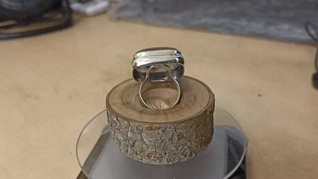 Серебряное кольцо с КВАРЦЕМ-