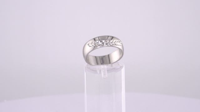 Кольцо из серебра 925 пробы арт. 2301444Д17