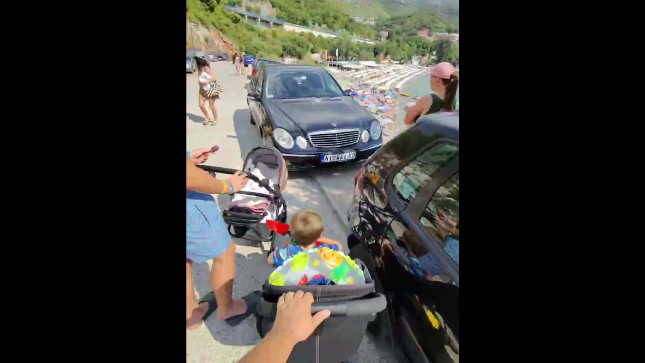 Андрей Новиков. Поход на пляж Каменево, Черногория подняла в небо вертолёты и самолёт 😱