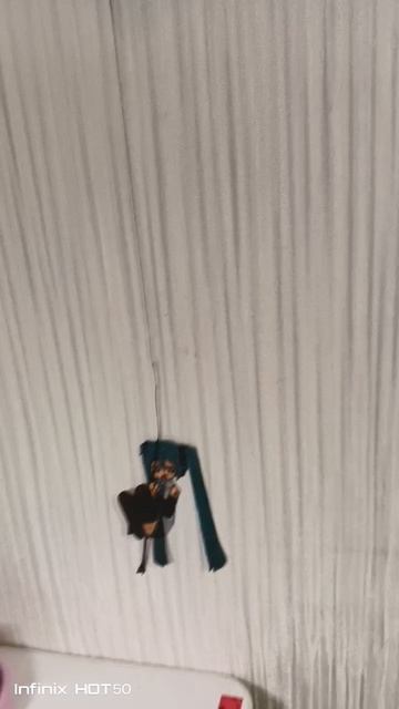 бумажная мику