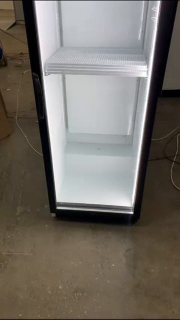 Холодильный шкаф C440 Белый N