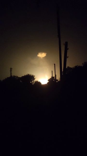 ‼️🔥🇺🇦Огромный пожар и химическая угроза под Днепропетровском: атакованы газовые хранилища !!!