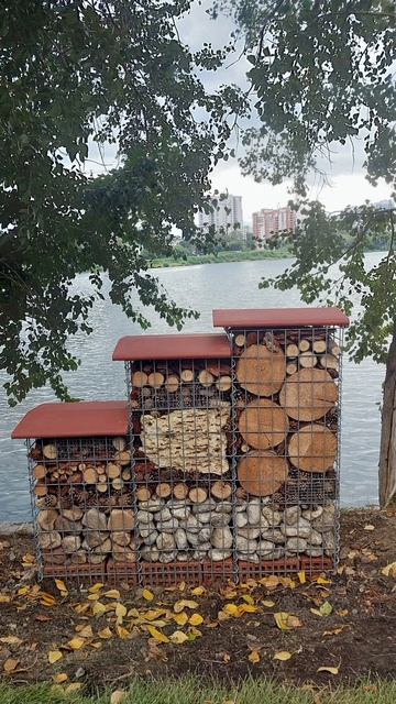 Облагородили кусочек набережной за Макаровским мостом. Екатеринбург