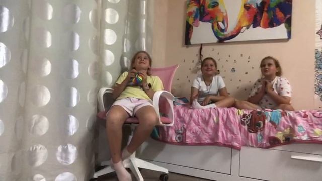 НАС ПРИСЛЕДУЕТ СТАЛКЕР!!! ЧТО НАМ ДЕЛАТЬ?!?!