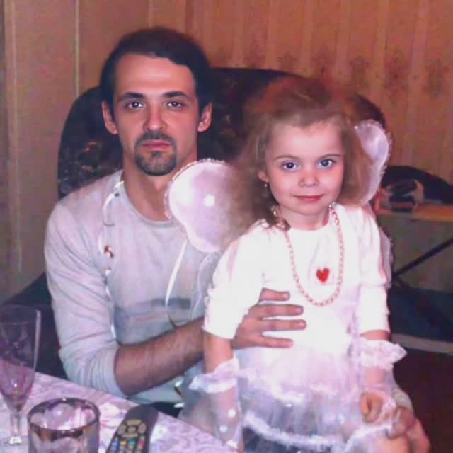 4-я серия. Я от 32-ух и... старше + доча до 6-ти лет.