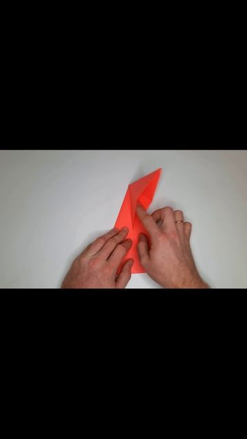 Как сделать самолетик из бумаги, который реально далеко летает