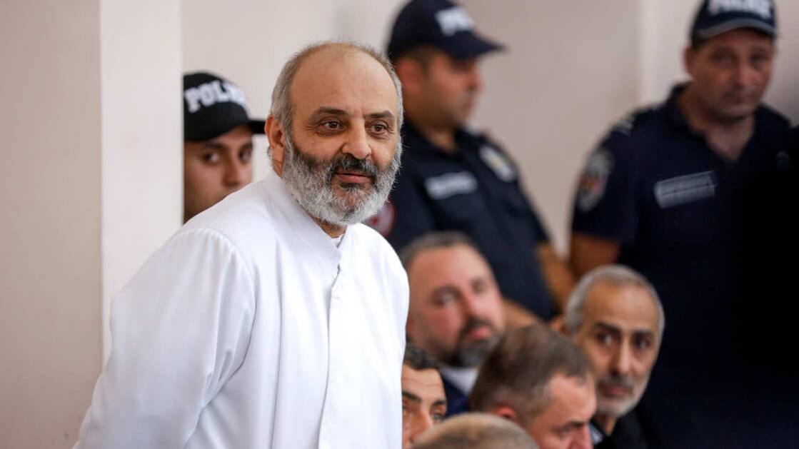 В Армении продлили арест архиепископа Баграта