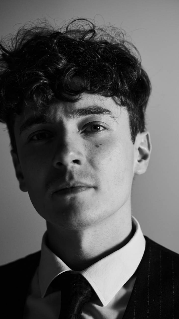 Слезы, смех, танцы — моя работа ведущего здесь.6 лет опыта за 30 секунд