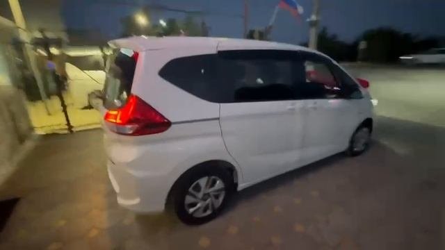 Передаем нашему клиенту,
 Honda Freed, жемчужный, 2018 год, 1.5 литра, 100000 км.