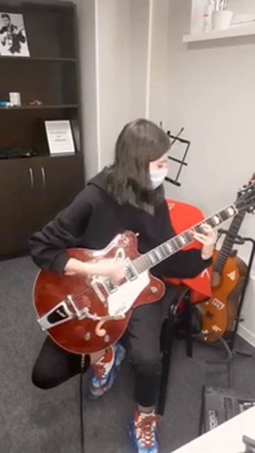 Вика на 7 занятии Лаборатория звука