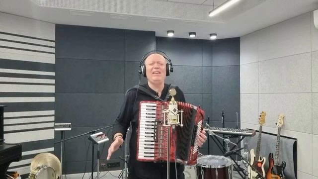 До слёз! Лишь бы мама моя жила!