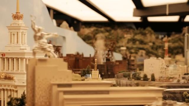 Видеопрезентация грандиозного макета России в Москве около ВДНХ — «Царь Макет  страны»