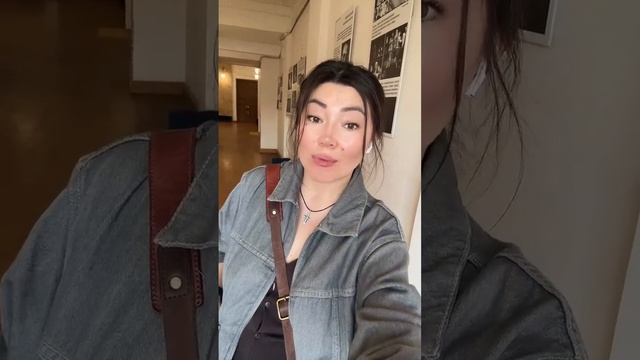 Школа не принимает детей в России.