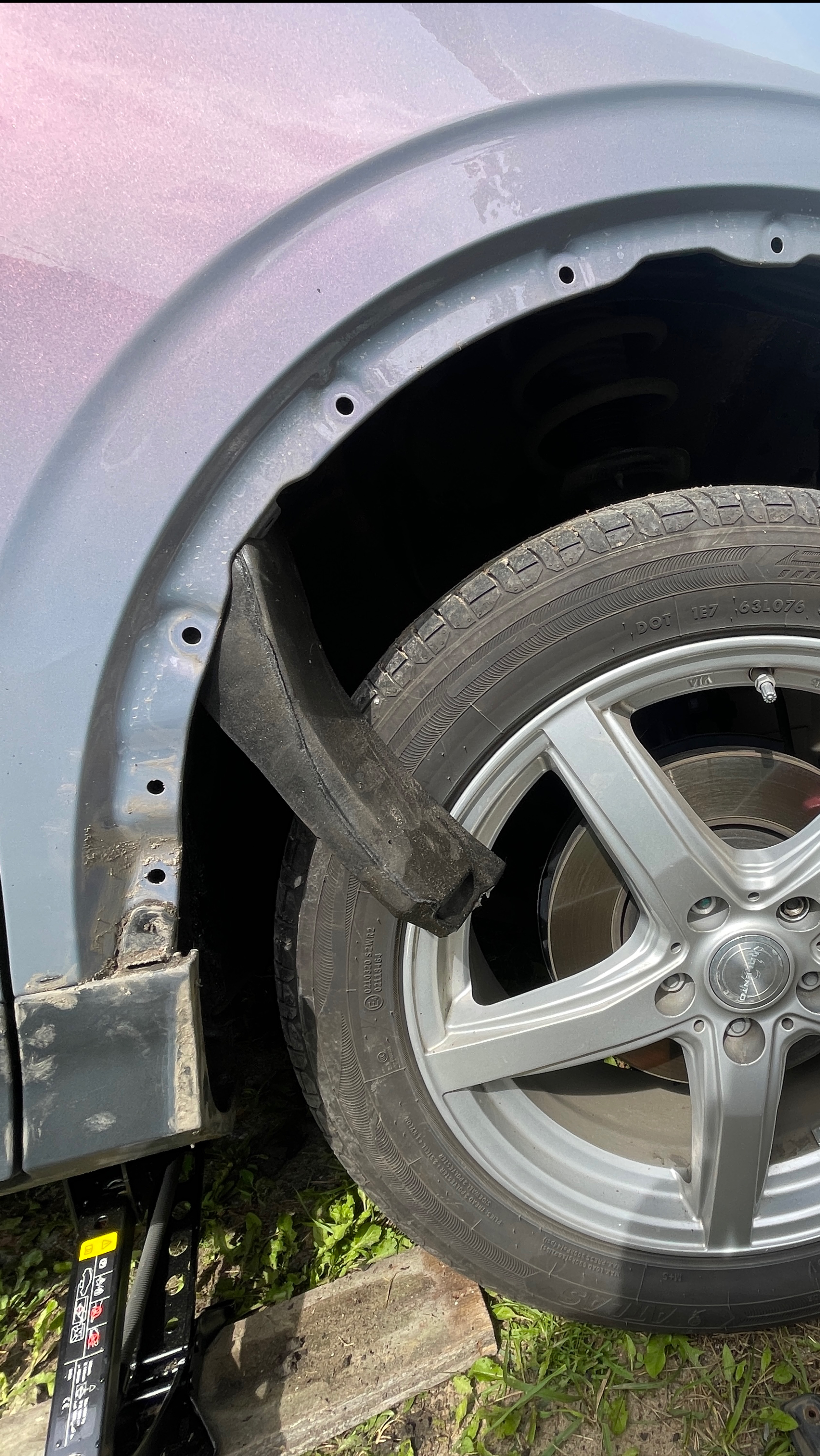 Осмотр подкрылка Coolray