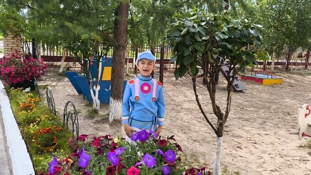 Стих Лето читает Максим Канавалов