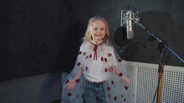 «Дарите женщинам цветы» Стефания Омельчук