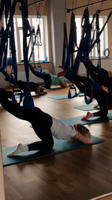 Аэрофитнес в гамаках