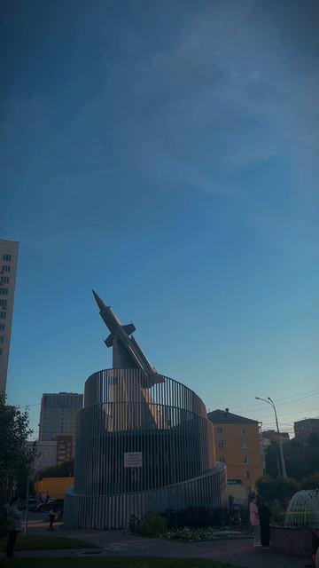 Памятник и сквер им. Л.В. Люльева. Уралмаш. Орджоникидзевский район. Екатеринбург