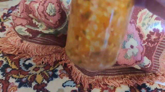 Проверяю вчерашнюю консервацию:рассольник на зиму