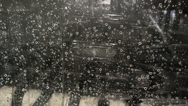 Залипательные капельки.mp4