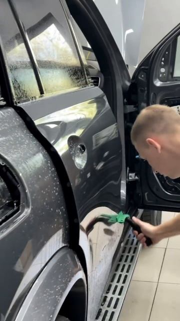 Оклейка пленкой GLS 63 AMG