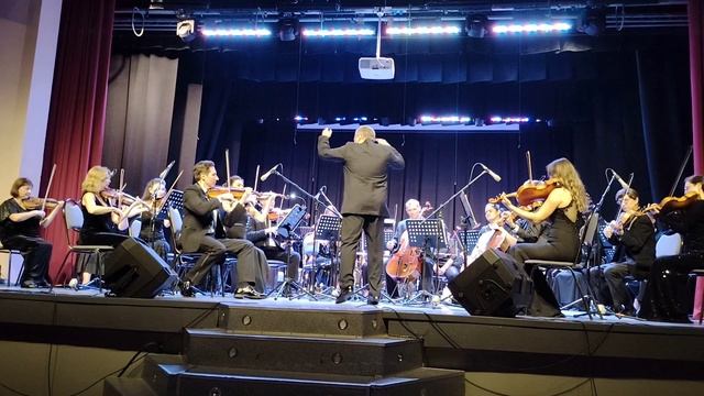 Музыка Поля Мориа в исполнении оркестра