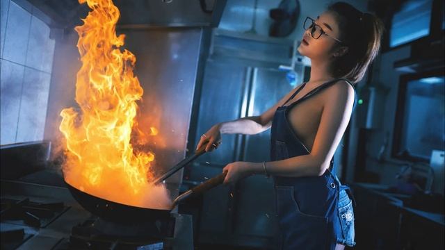 В дымном зареве пожара…